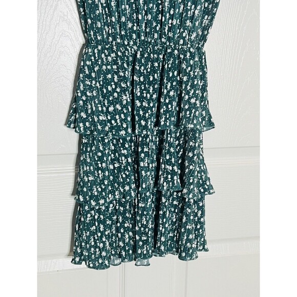 Divided By H&M Womens A Line Dress Green Floral Tired Layer Keyhole XS New - Picture 3 of 11